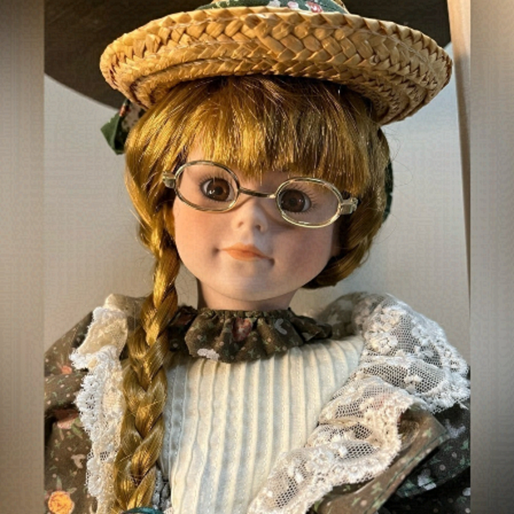 ANNE OF GREEN GABLES~ Porcelain Doll Collectables.